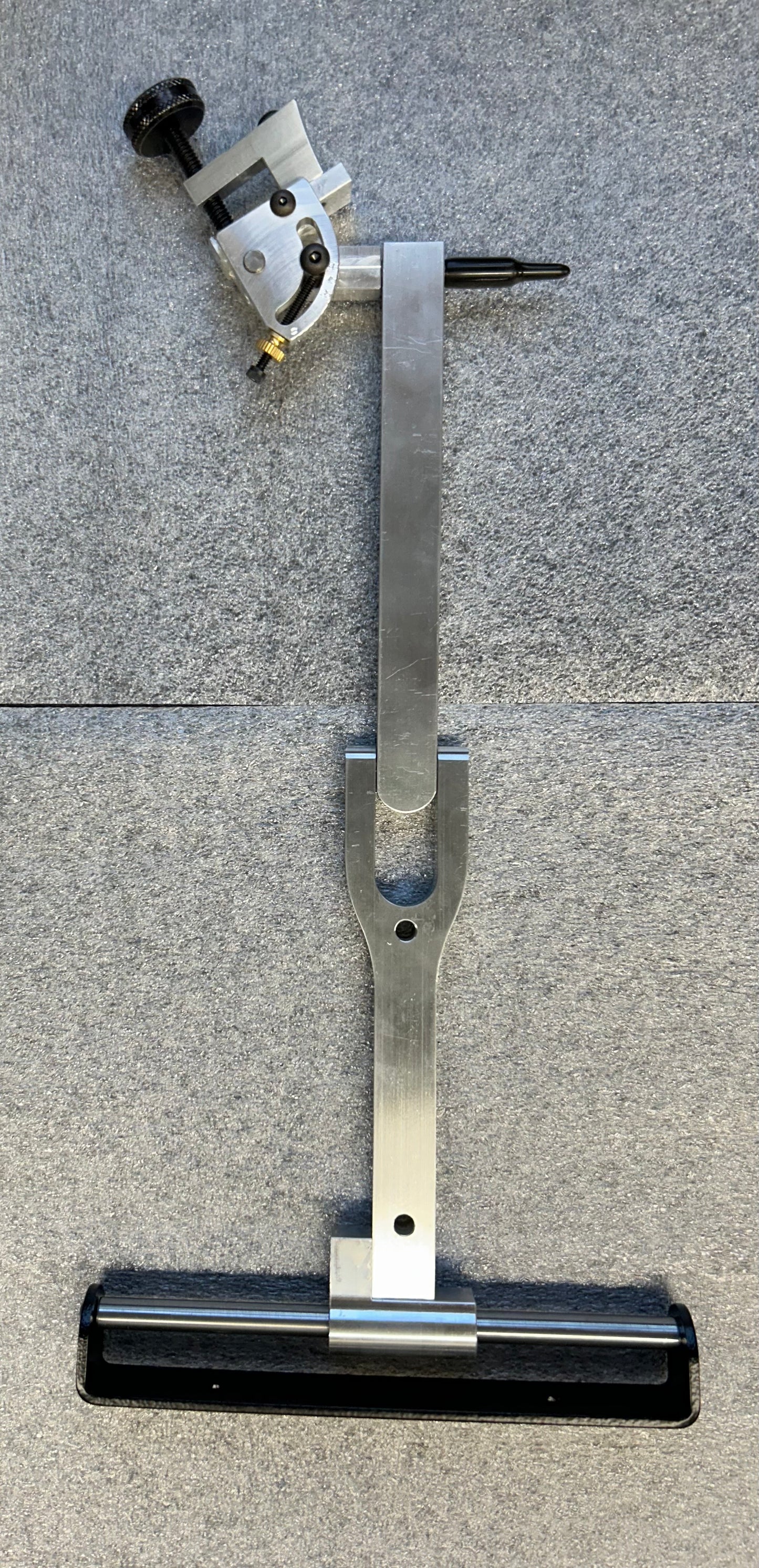 Ambidextrous Clamp and Arm System